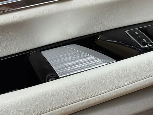 New 2026 Cadillac Vistiq Sport image 24