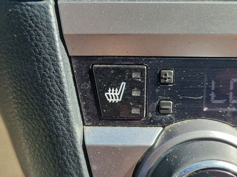 Used 2017 Subaru Outback 2.5i Limited image 24