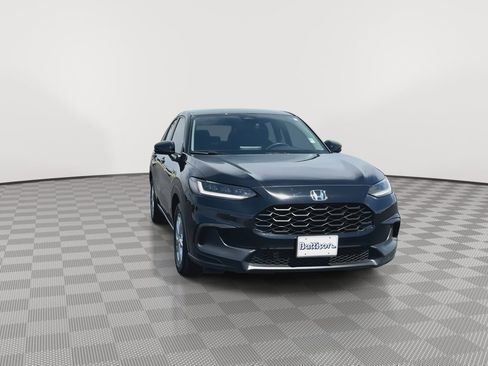 Used 2025 Honda HR-V LX image 3
