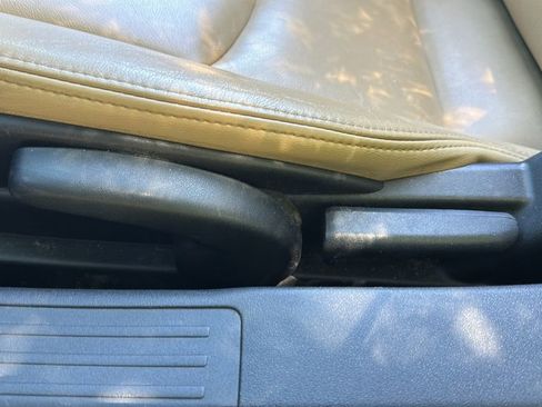 Used 2012 MAZDA MX-5 Miata Grand Touring image 15