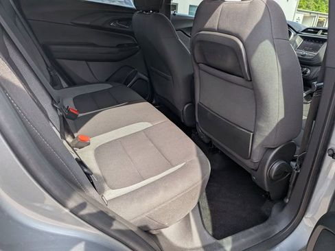 Used 2023 Chevrolet TrailBlazer LS FWD image 21