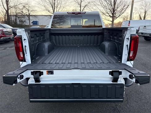 New 2026 GMC Sierra 1500 AT4 w/ AT4 Premium Package image 10