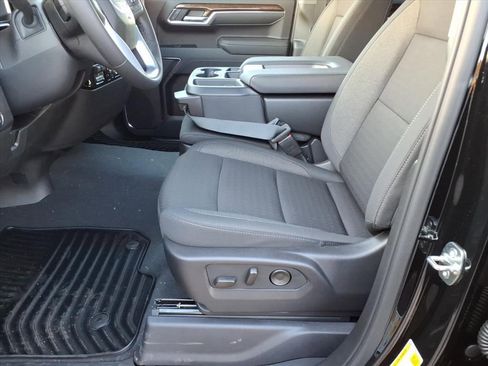 New 2026 GMC Sierra 1500 Elevation image 13