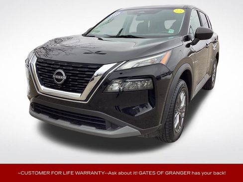 Used 2023 Nissan Rogue S image 6