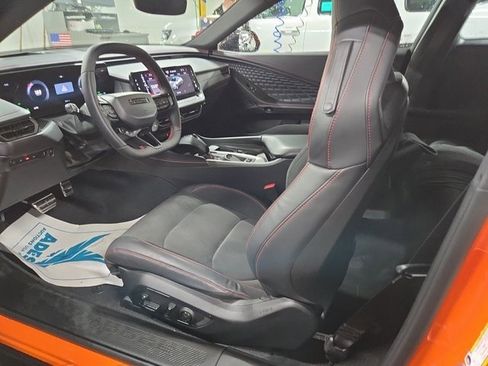 Used 2025 Dodge Charger R/T Scat Pack w/ Track Pack image 7