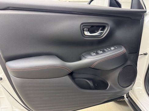 Used 2025 Honda HR-V Sport image 9