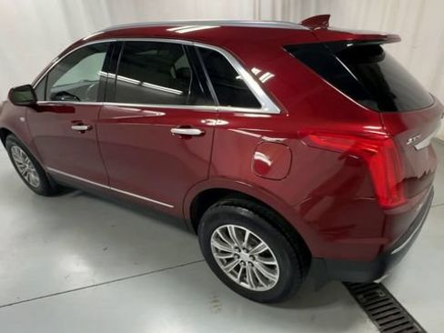 Used 2018 Cadillac XT5 Luxury w/ Driver Awareness Package AWD/4WD image 6