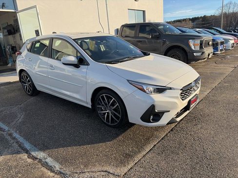 Used 2025 Subaru Impreza 2.0i Sport image 1