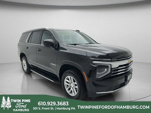 Used 2025 Chevrolet Tahoe LT AWD/4WD image 1