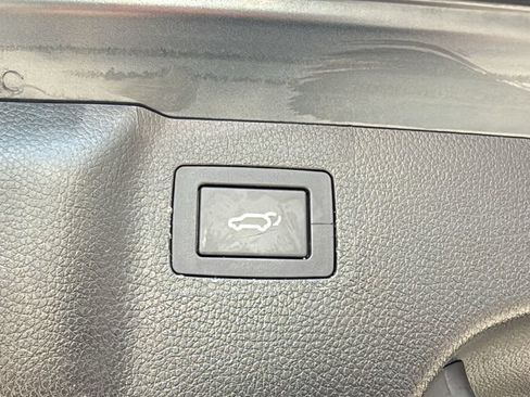 Used 2018 Hyundai Santa Fe FWD image 10