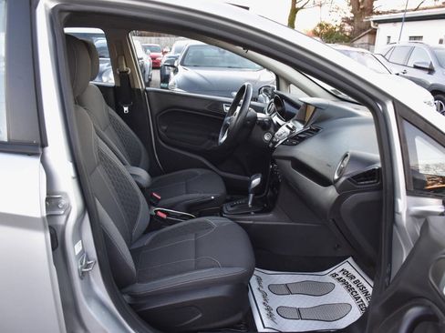 Used 2014 Ford Fiesta SE w/ Equipment Group 201A image 18