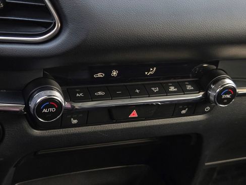 Certified 2025 MAZDA CX-30 AWD 2.5 S w/ Premium Package image 21