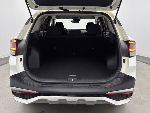 Used 2024 Kia Sportage LX image 28