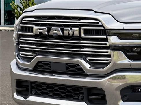New 2026 RAM 2500 Laramie AWD/4WD image 11