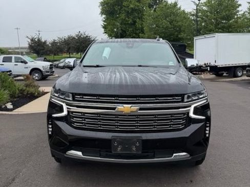 Used 2021 Chevrolet Tahoe Premier w/ Premium Package AWD/4WD image 3