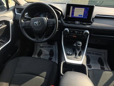 Certified 2025 Toyota RAV4 XLE AWD/4WD image 20
