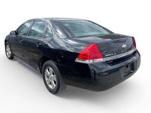 Used 2010 Chevrolet Impala LT FWD image 3