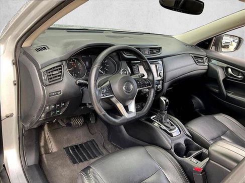 Used 2020 Nissan Rogue SL FWD image 13