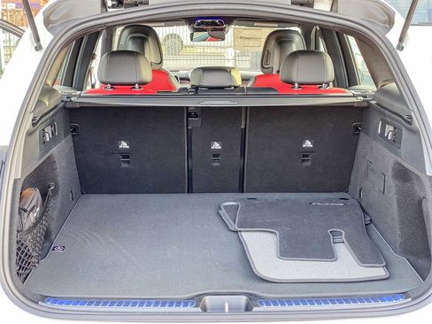 Used 2024 Mercedes-Benz GLC 43 AMG 4MATIC image 28