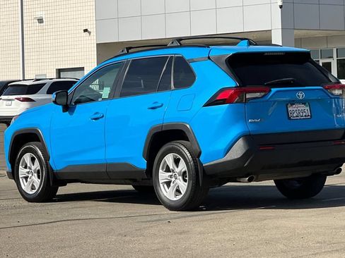 Certified 2019 Toyota RAV4 XLE w/ Convenience Package FWD image 7