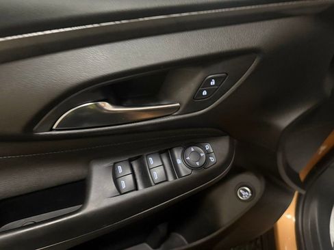 Used 2024 Buick Envista Sport Touring w/ Convenience II Package FWD image 24