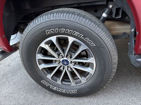 Used 2016 Ford F150 XLT w/ Equipment Group 302A Luxury image 15