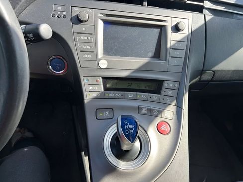 Used 2015 Toyota Prius Two FWD image 23
