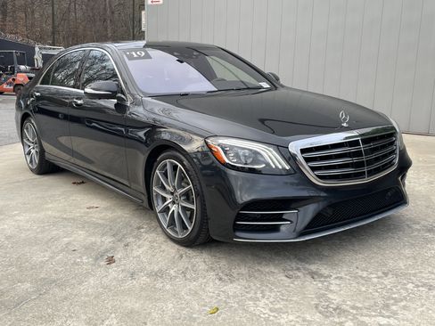 Used 2019 Mercedes-Benz S 560 4MATIC Sedan image 4