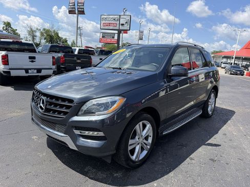 Used 2013 Mercedes-Benz ML 350 4MATIC image 3