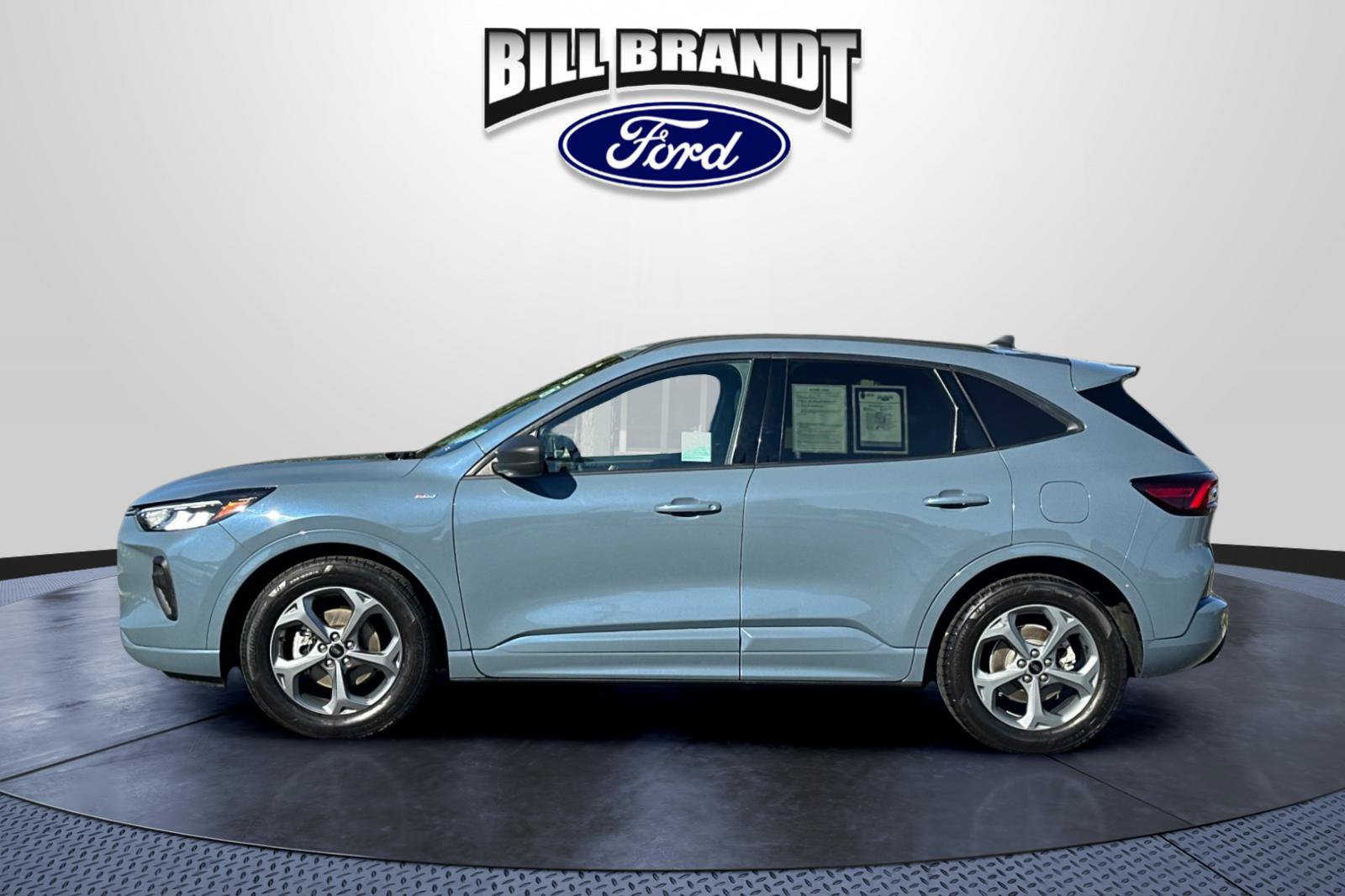 Used 2023 Ford Escape ST-Line w/ Tech Pack #1 FWD image 6