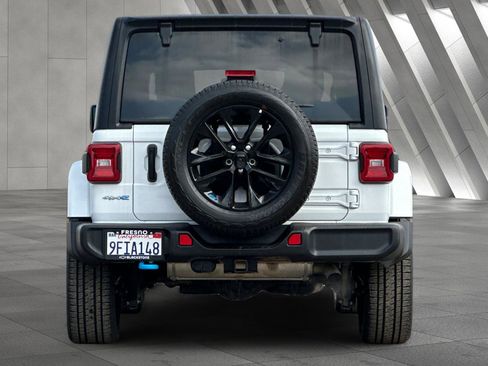 Used 2023 Jeep Wrangler Sahara image 5