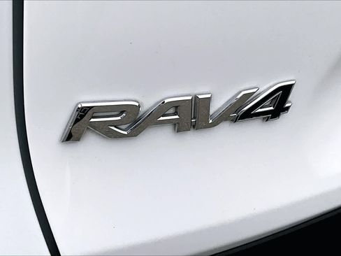 Certified 2024 Toyota RAV4 LE image 31