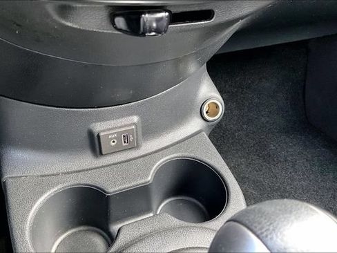 Used 2019 Nissan Versa Note SV FWD image 15