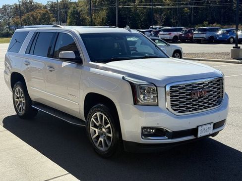 Used 2019 GMC Yukon Denali image 8