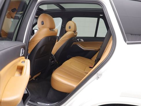 Certified 2022 BMW X5 xDrive40i w/ M Sport Package image 13