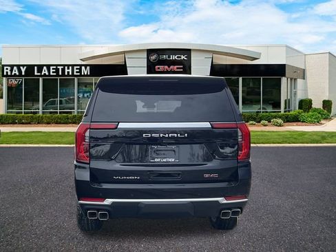 New 2026 GMC Yukon Denali w/ Sun & Power Step Package image 4