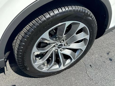 Used 2025 Lincoln Aviator Reserve AWD/4WD image 31