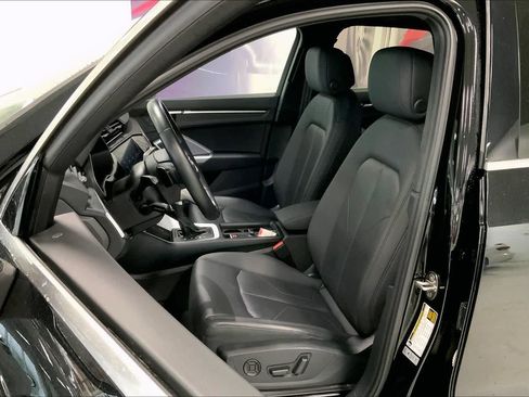 Used 2022 Audi Q3 2.0T Premium w/ Convenience Package image 11