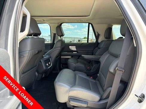 New 2026 Ford Expedition Active AWD/4WD image 21