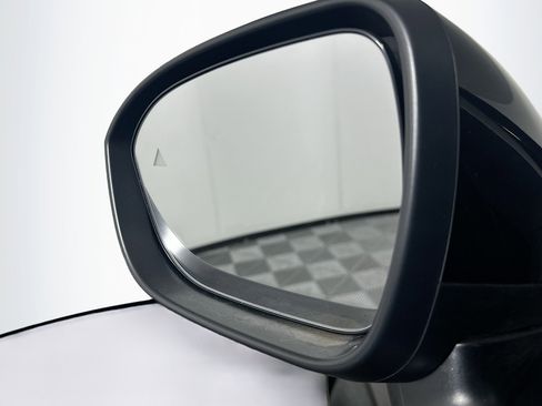 Used 2023 Nissan Ariya FWD image 16