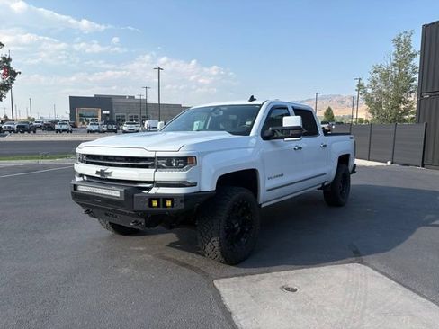 Used 2017 Chevrolet Silverado 1500 LTZ Z71 w/ LTZ Plus Package AWD/4WD image 6