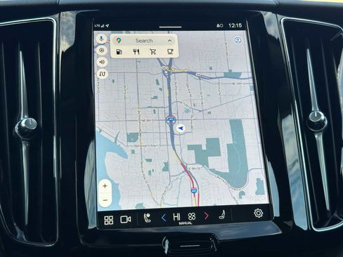 Used 2025 Volvo XC60 B5 Core w/ Protection Package Premier image 27