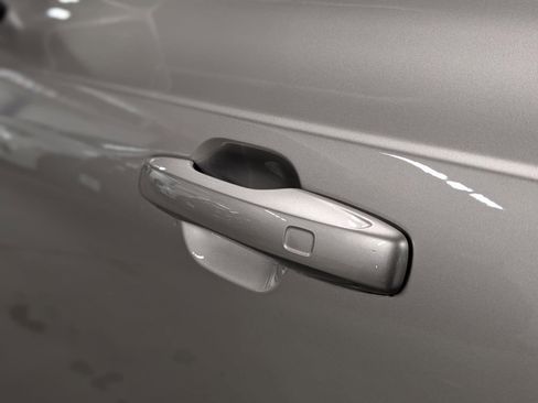 Used 2023 Volvo XC90 B6 Plus w/ Protection Package Premier image 10