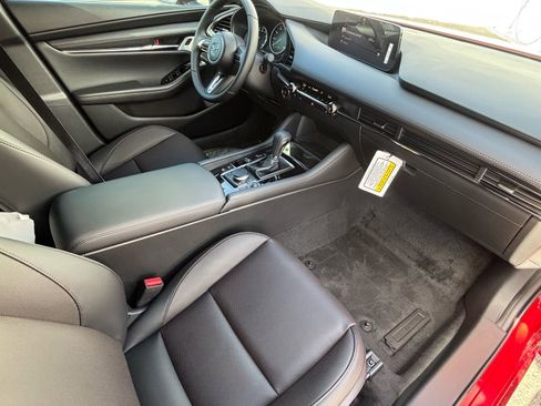 New 2026 MAZDA MAZDA3 Hatchback w/Premium Plus Pkg image 20