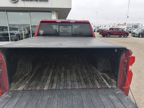 Used 2019 Chevrolet Silverado 1500 LT Trail Boss AWD/4WD image 15