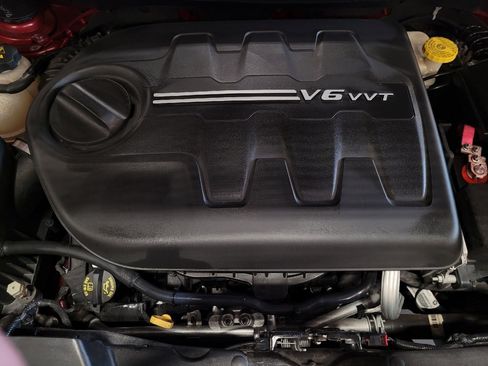 Used 2017 Jeep Cherokee Trailhawk image 30