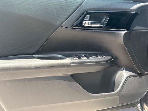 Certified 2017 Honda Accord LX image 16