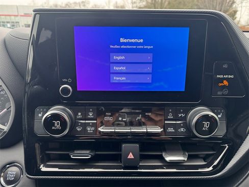 Used 2023 Toyota Highlander XSE image 21