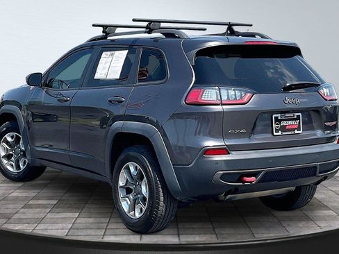 Used 2019 Jeep Cherokee Trailhawk AWD/4WD image 3