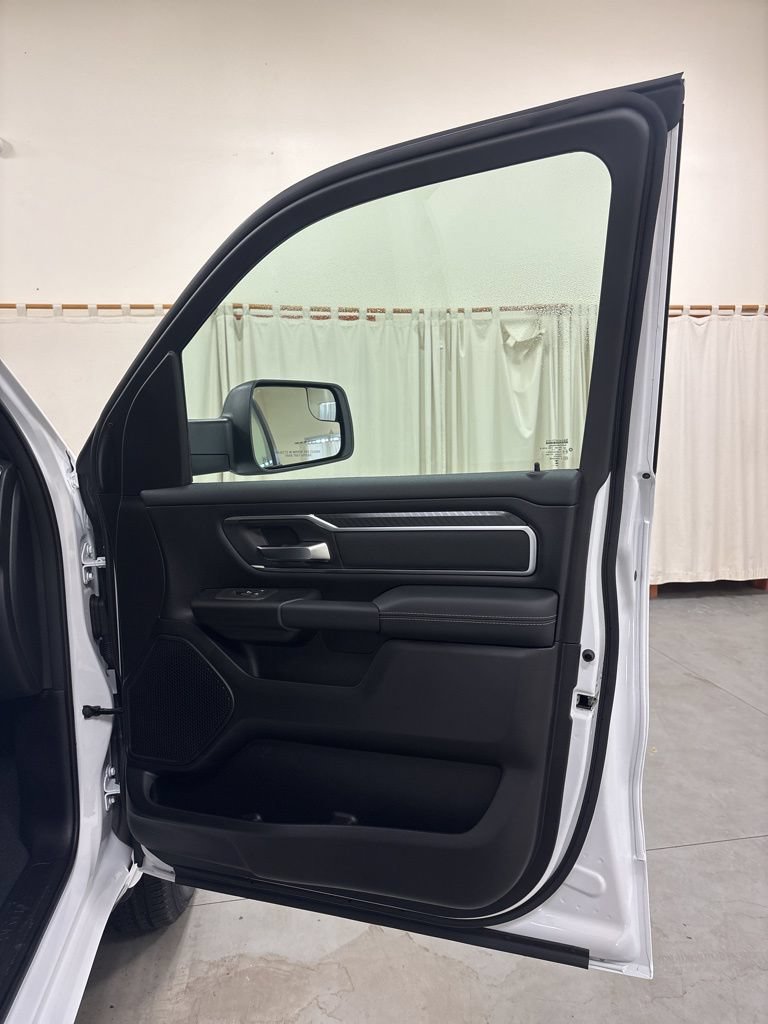 New 2026 RAM 1500 Big Horn w/ Night Edition AWD/4WD image 32